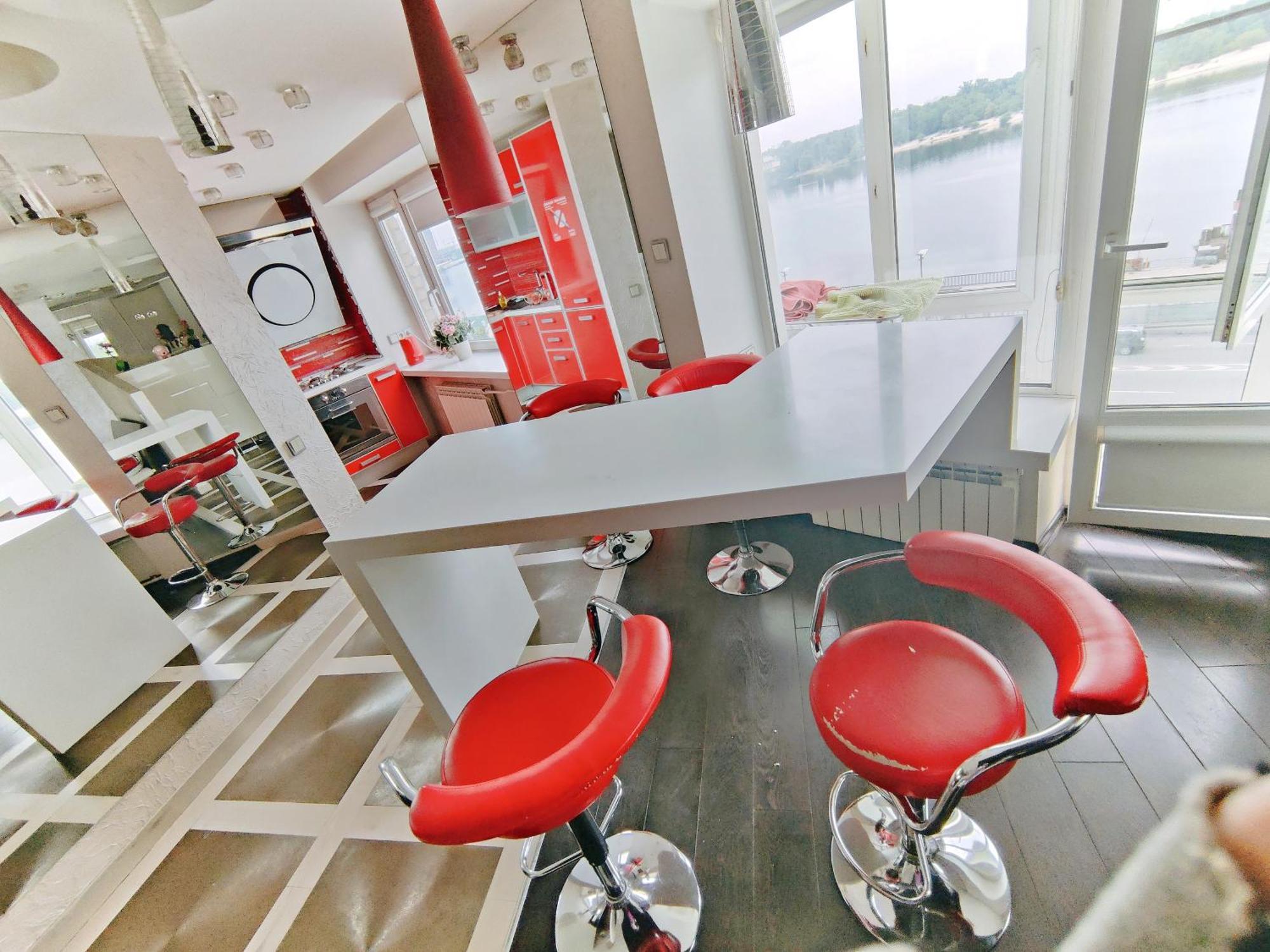 Real Home Apartmens - Podil Promenade Kiev Eksteriør billede