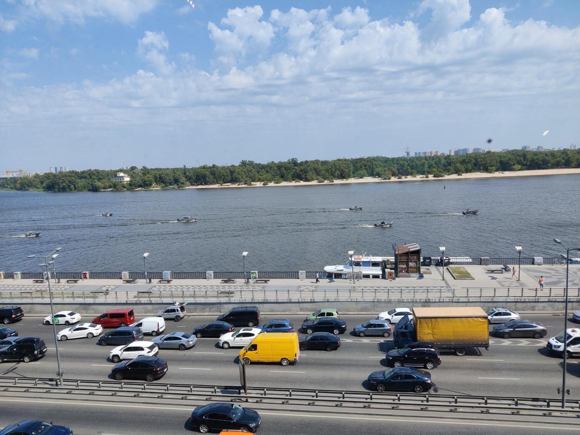 Real Home Apartmens - Podil Promenade Kiev Værelse billede