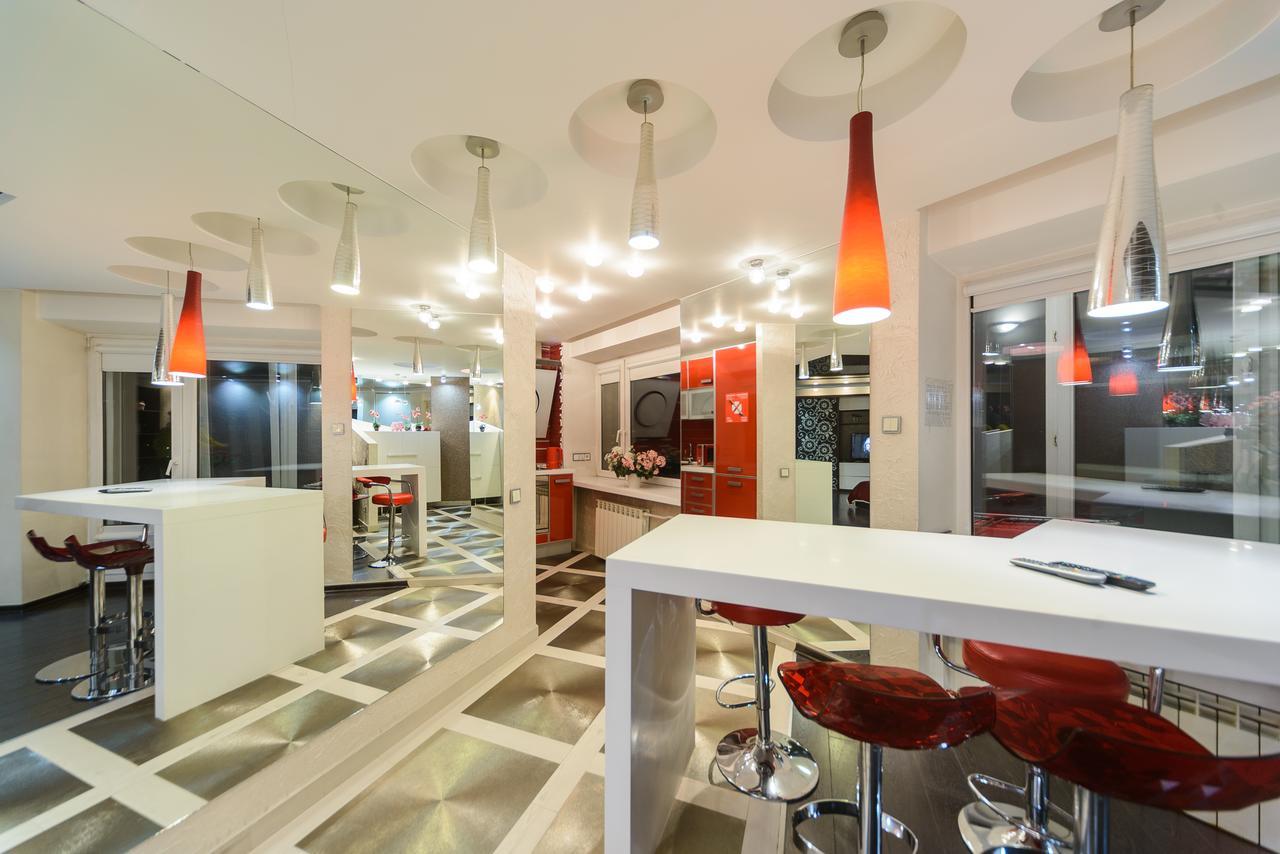 Real Home Apartmens - Podil Promenade Kiev Eksteriør billede